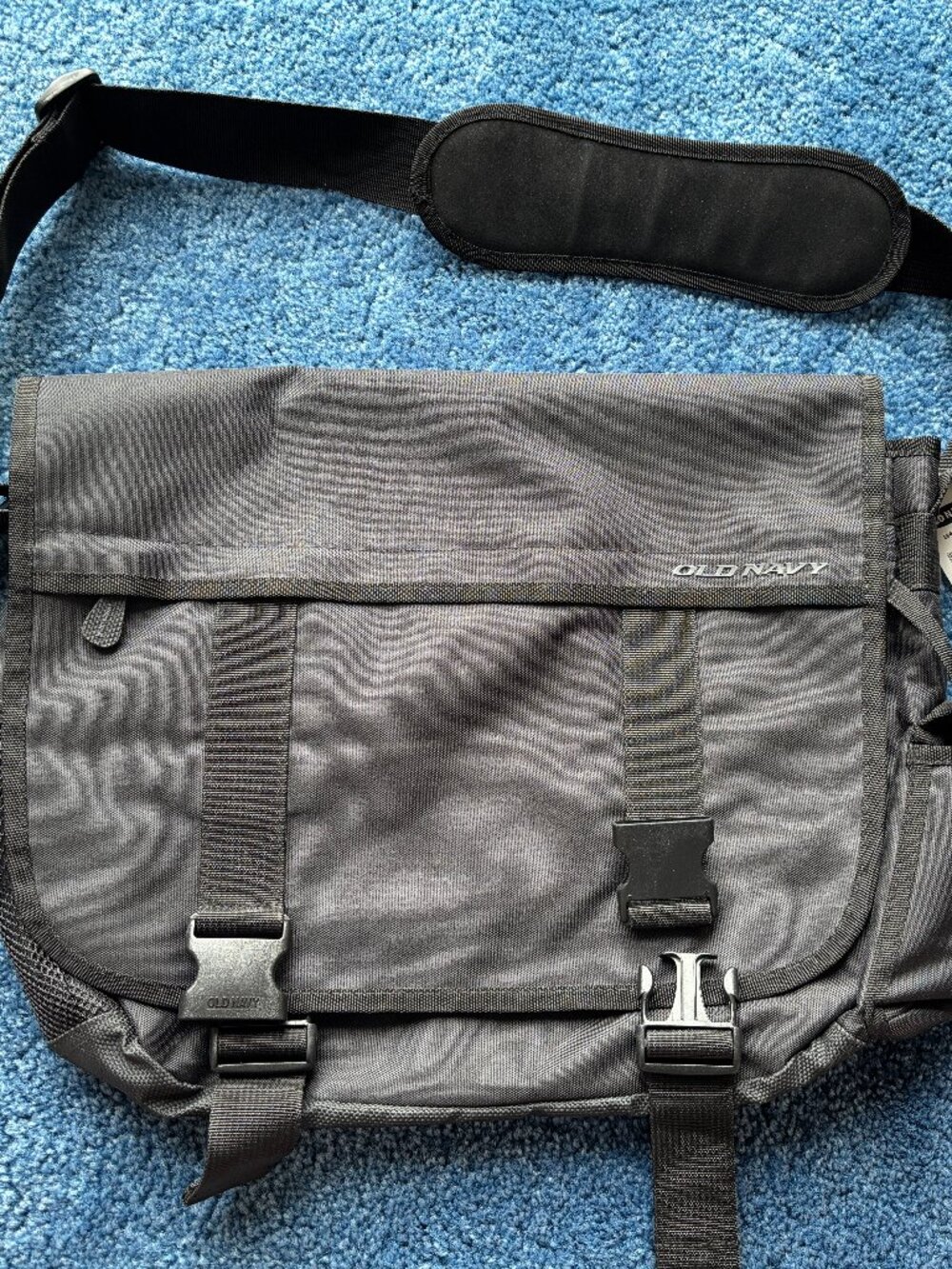 old navy: canvas messenger bag